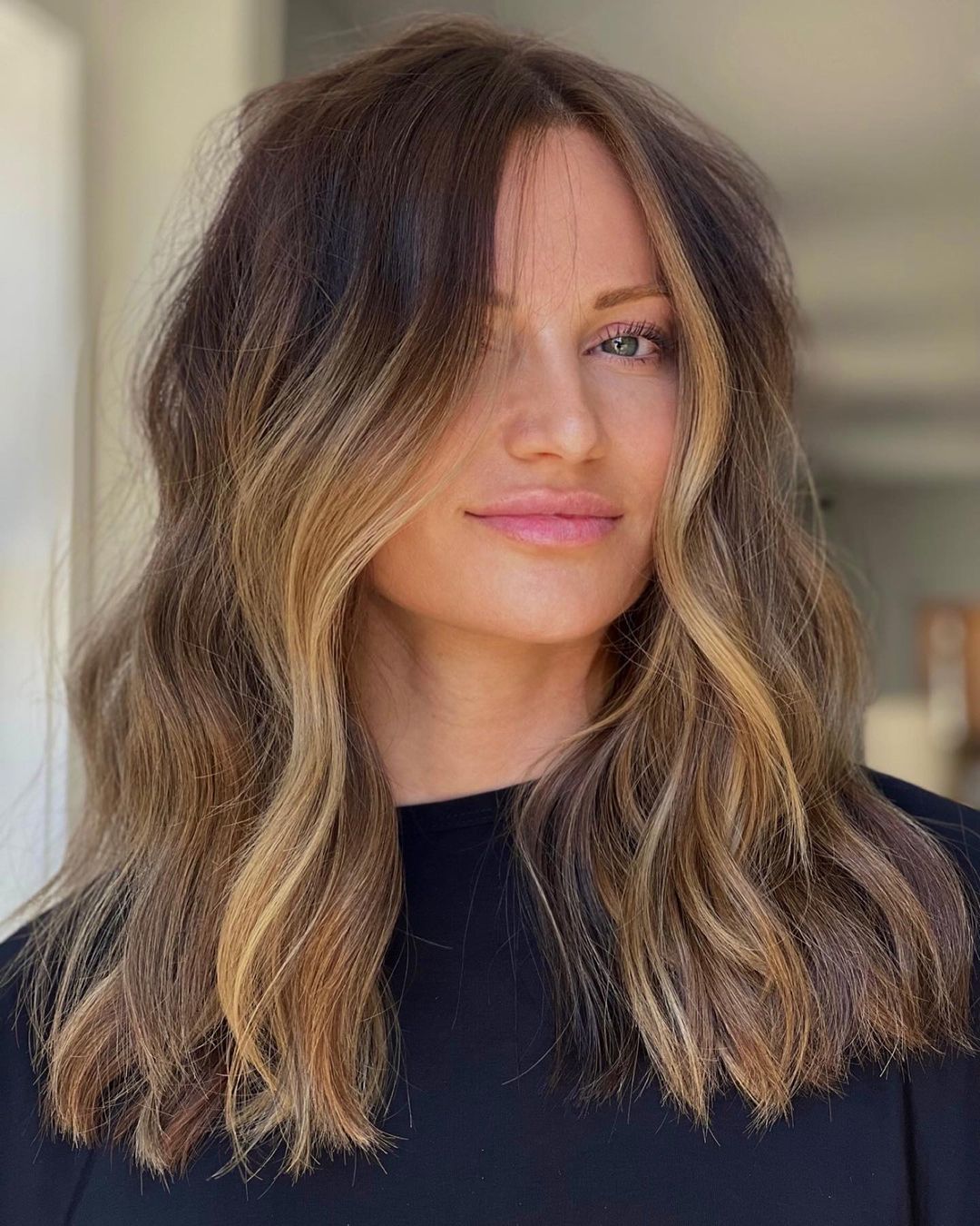 Collarbone Bronde Balayage With Natural Look — Bronde Hair
