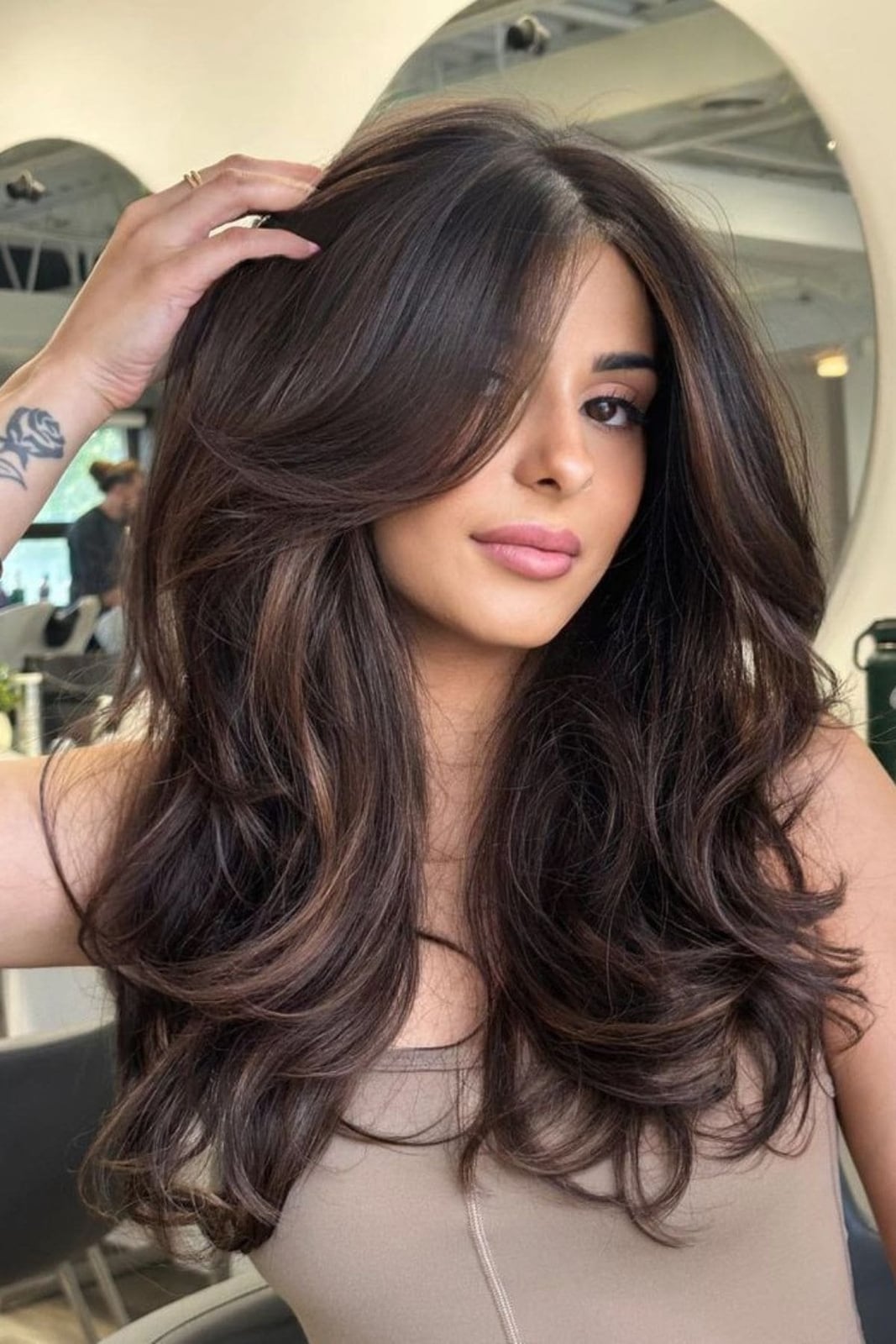 Collarbone Layers With Caramel Balayage and Curtain Bangs Collarbone Layers With Caramel Balayage and Curtain Bangs — Brunette Balayage
