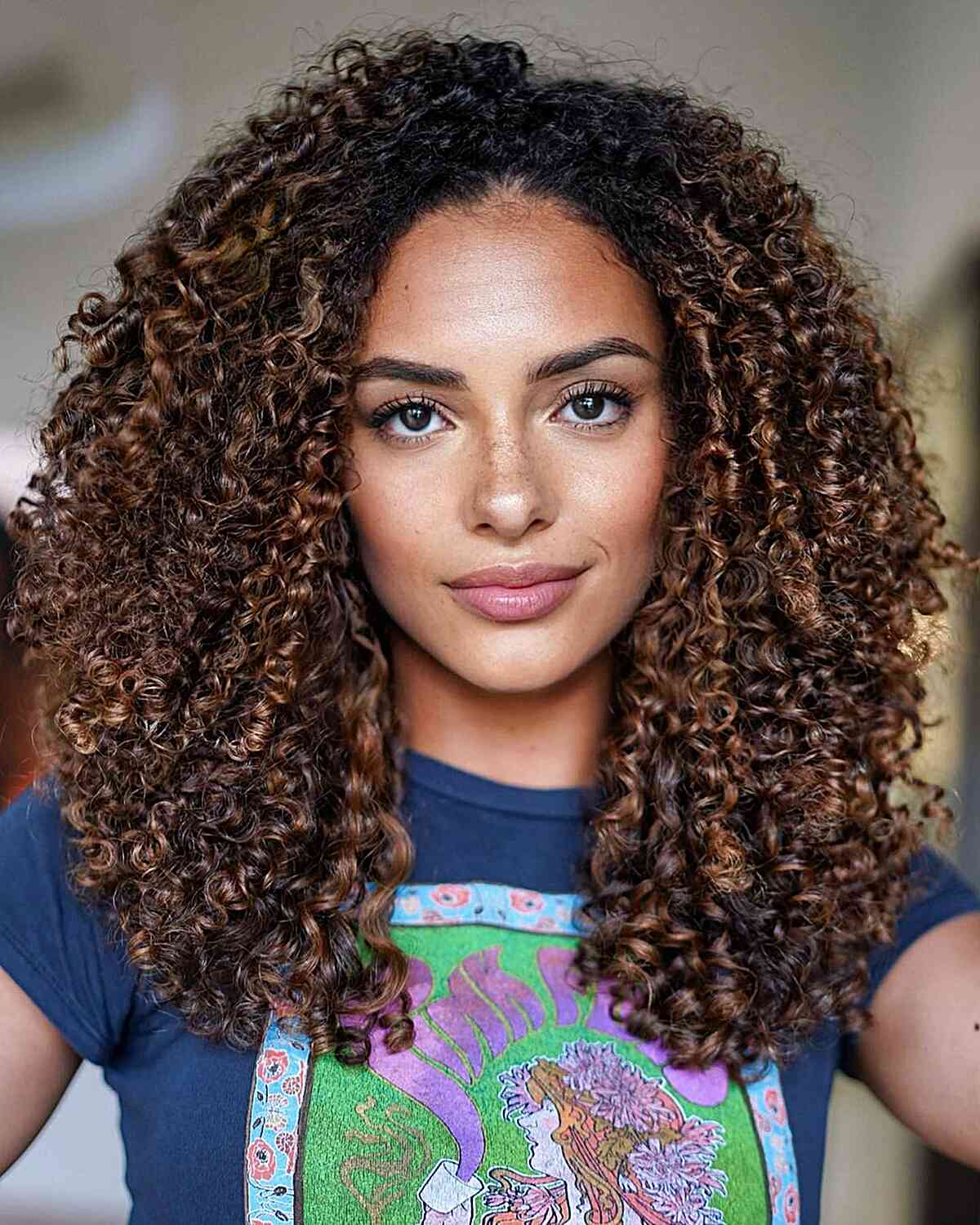 Shoulder Length Curls With Caramel Balayage Shoulder Length Curls With Caramel Balayage — Brunette Balayage
