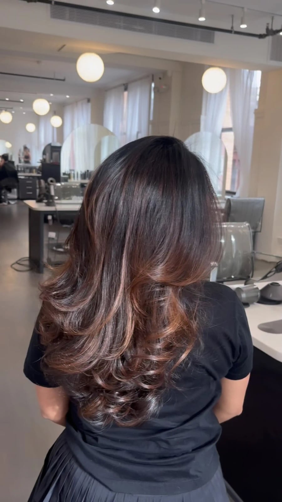 Mid-Back Blowout With Subtle Balayage Mid-Back Blowout With Subtle Balayage — Brunette Balayage
