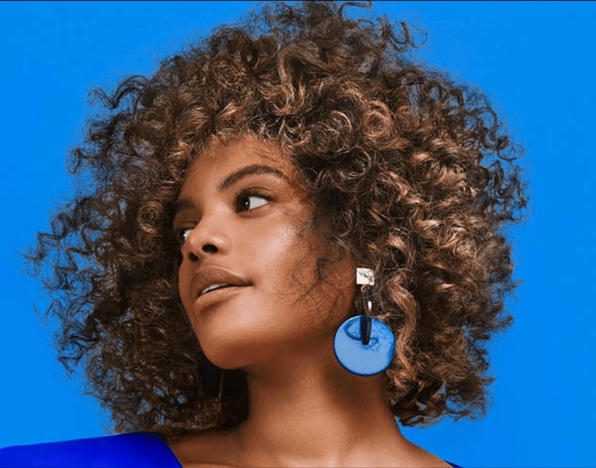 Dark Brown Curly With Subtle Copper Highlights Dark Brown Curly With Subtle Copper Highlights — Brunette Hair Colors