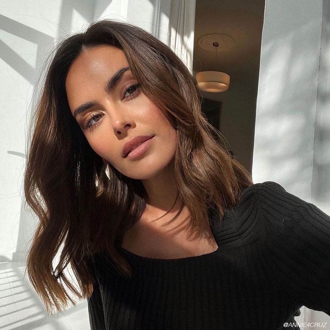 Dark Brown Warm Balayage Air-Dried Waves, Collarbone Dark Brown Warm Balayage Air-Dried Waves, Collarbone — Brunette Hair Trends