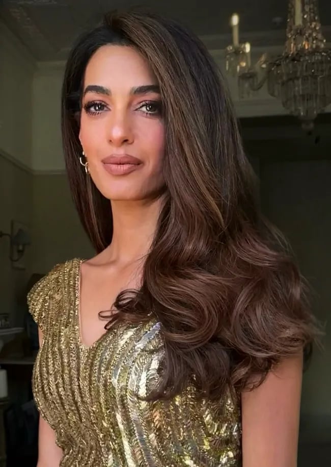 Long Wavy Espresso Brown Solid Color Long Wavy Espresso Brown Solid Color — Brunette Hair Trends