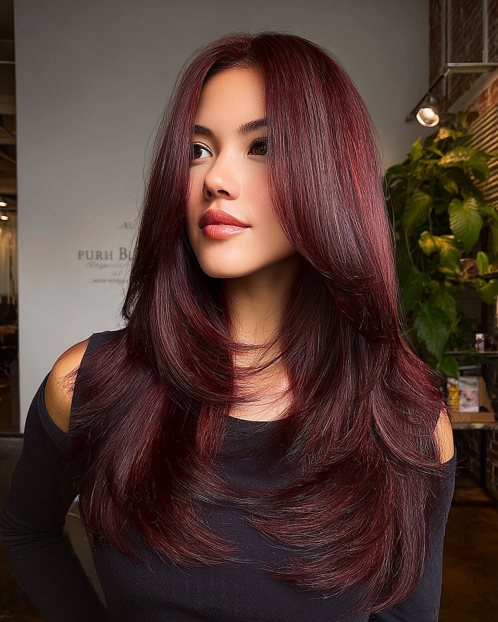 Collarbone Layers With Face-Framing Pieces Collarbone Layers With Face-Framing Pieces — Burgundy Hair