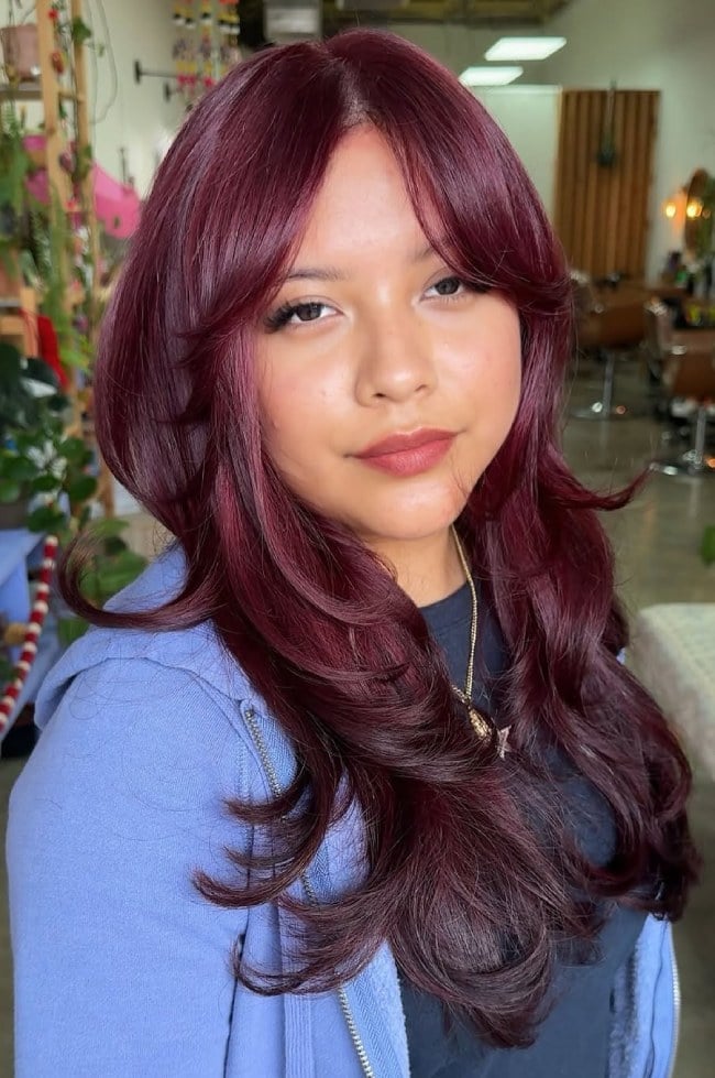 Mid-Back Deep Burgundy With Curtain Bangs, Wavy Mid-Back Deep Burgundy With Curtain Bangs, Wavy — Burgundy Hair