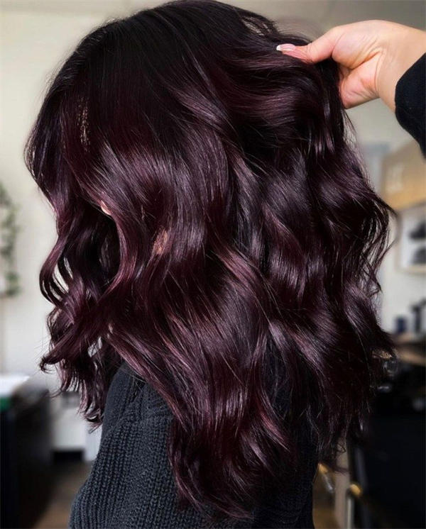 Mid-Back Length Loose Waves In Rich Burgundy, Long Layers Mid-Back Length Loose Waves In Rich Burgundy, Long Layers — Burgundy Hair