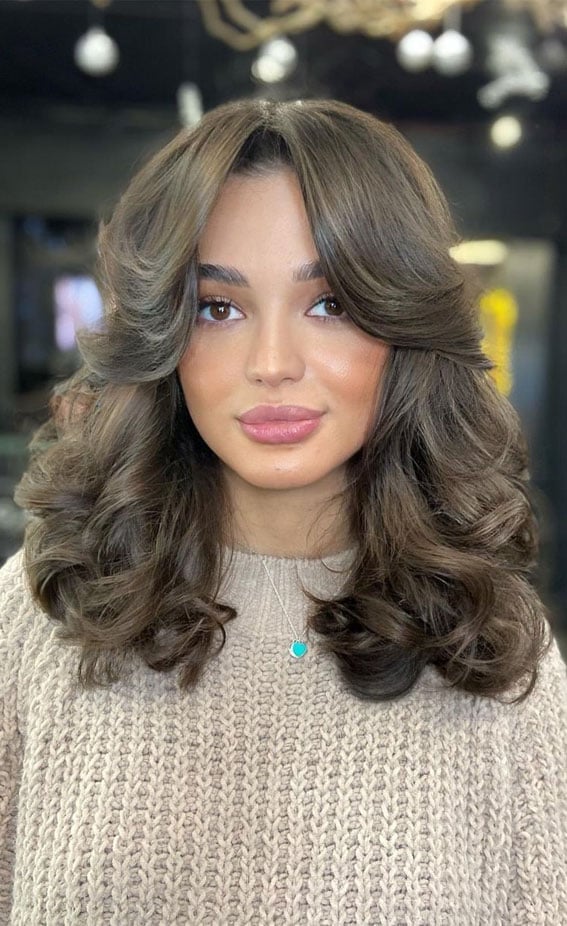 Shoulder Butterfly With Side Part — Butterfly Haircut