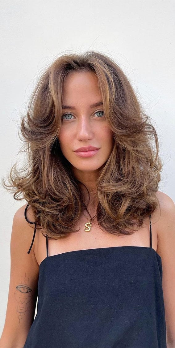 Collarbone Honey Blonde Butterfly Balayage — Butterfly Haircut