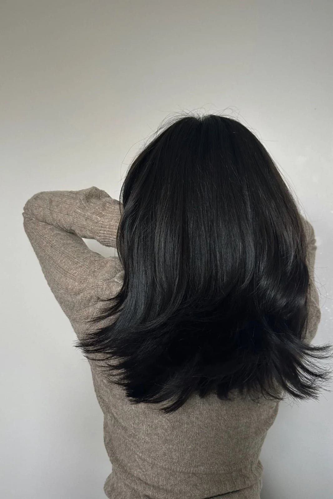 Back View Mid-Back Butterfly Cut — Butterfly Haircut