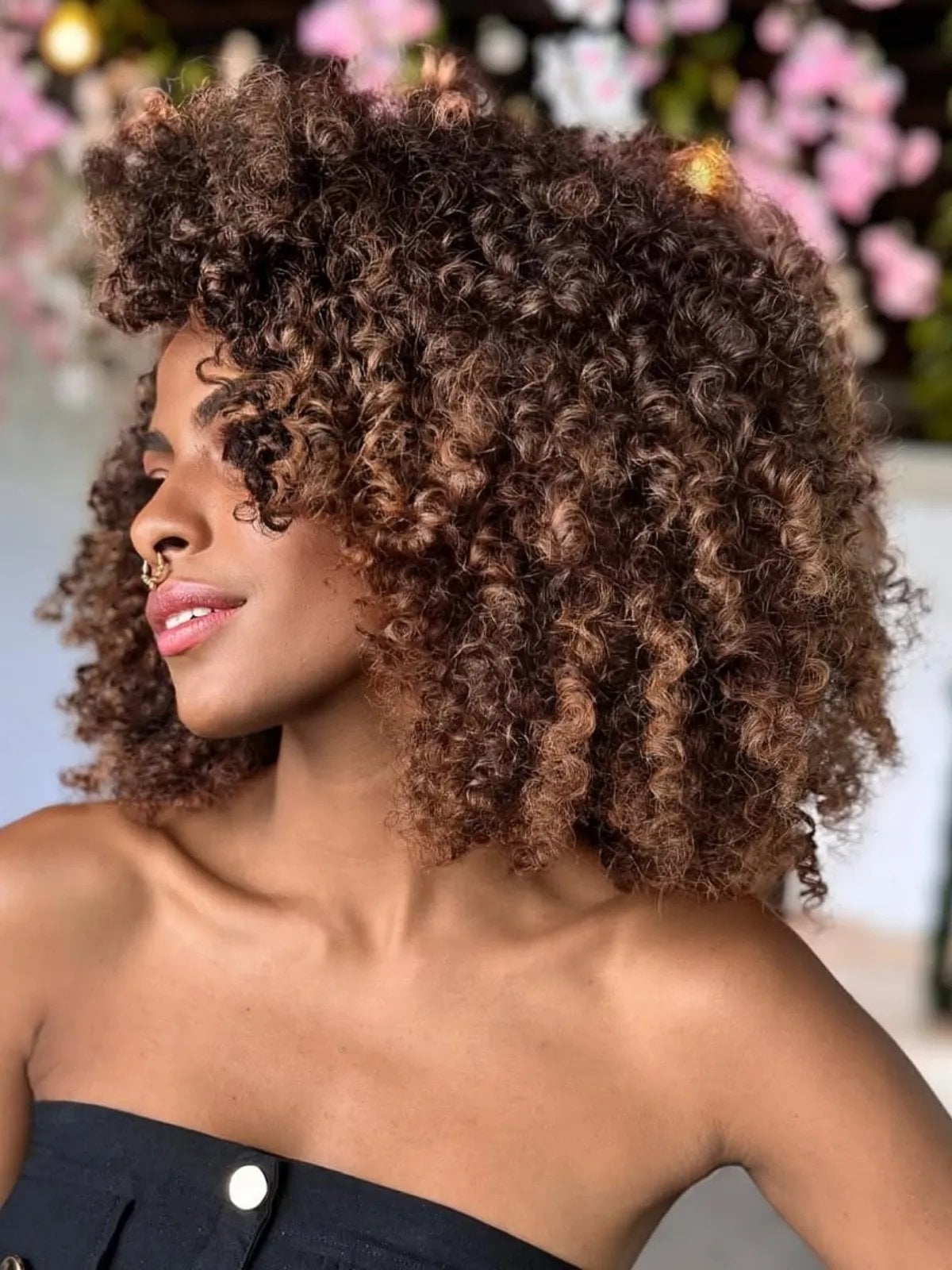 Shoulder-Length Dark Brown With Caramel Balayage, Wavy Shoulder-Length Dark Brown With Caramel Balayage, Wavy — Caramel Brown Hair