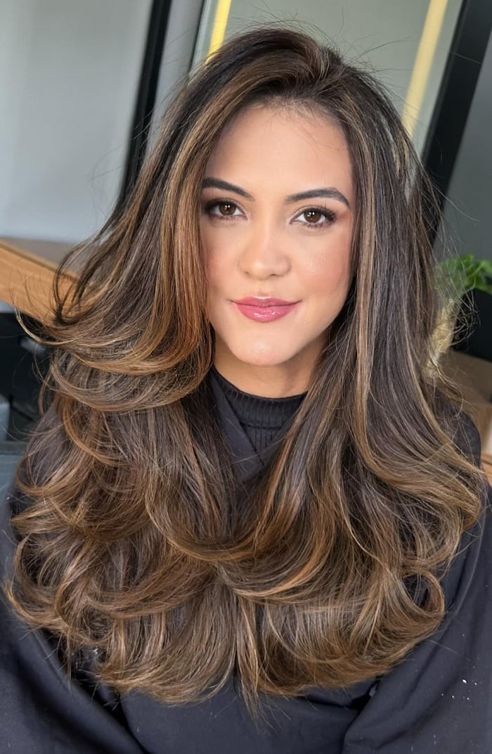 Voluminous Layered Brunette Caramel Balayage with Golden Honey Highlights