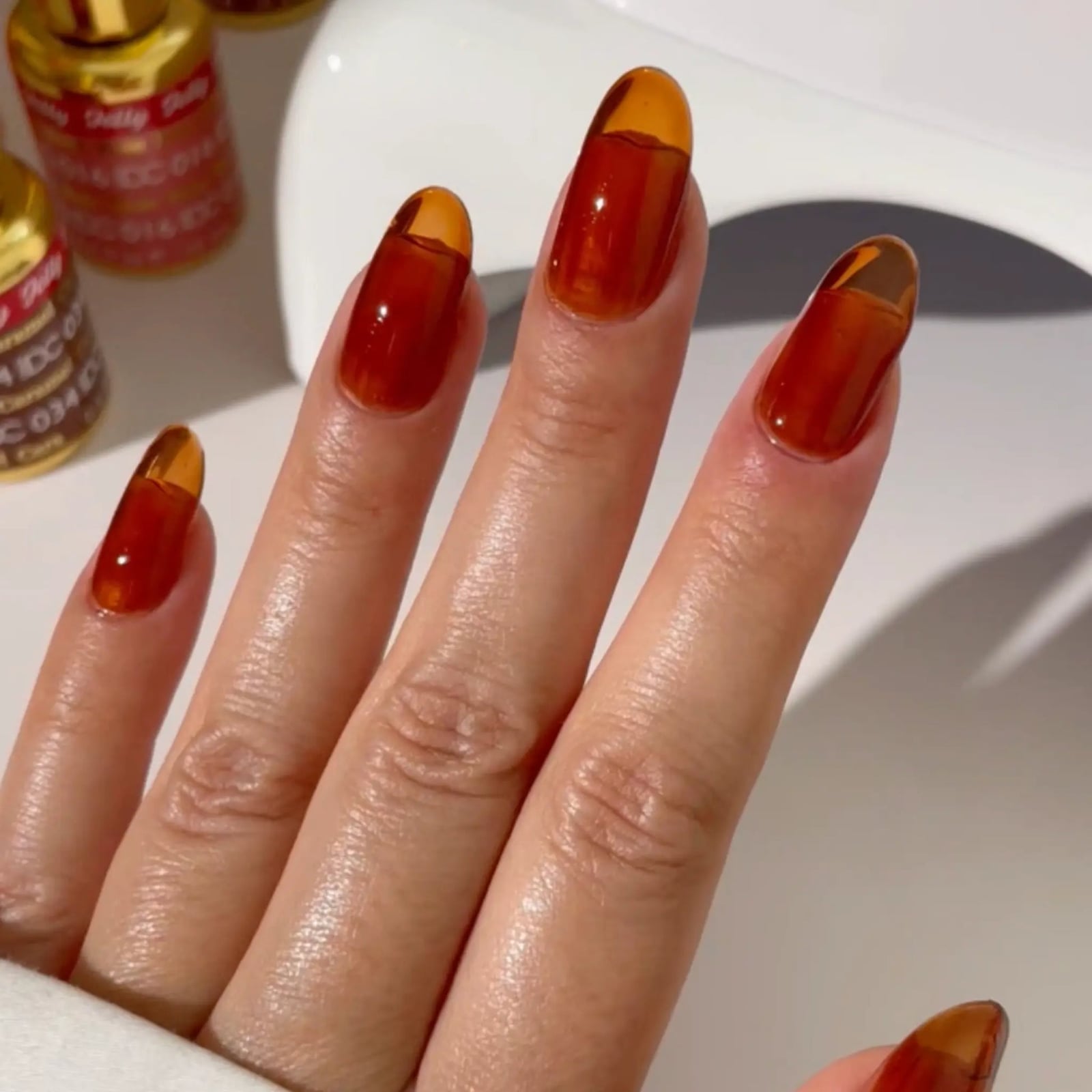 Medium Oval Glossy Caramel Amber Jelly Nails — Caramel Nails