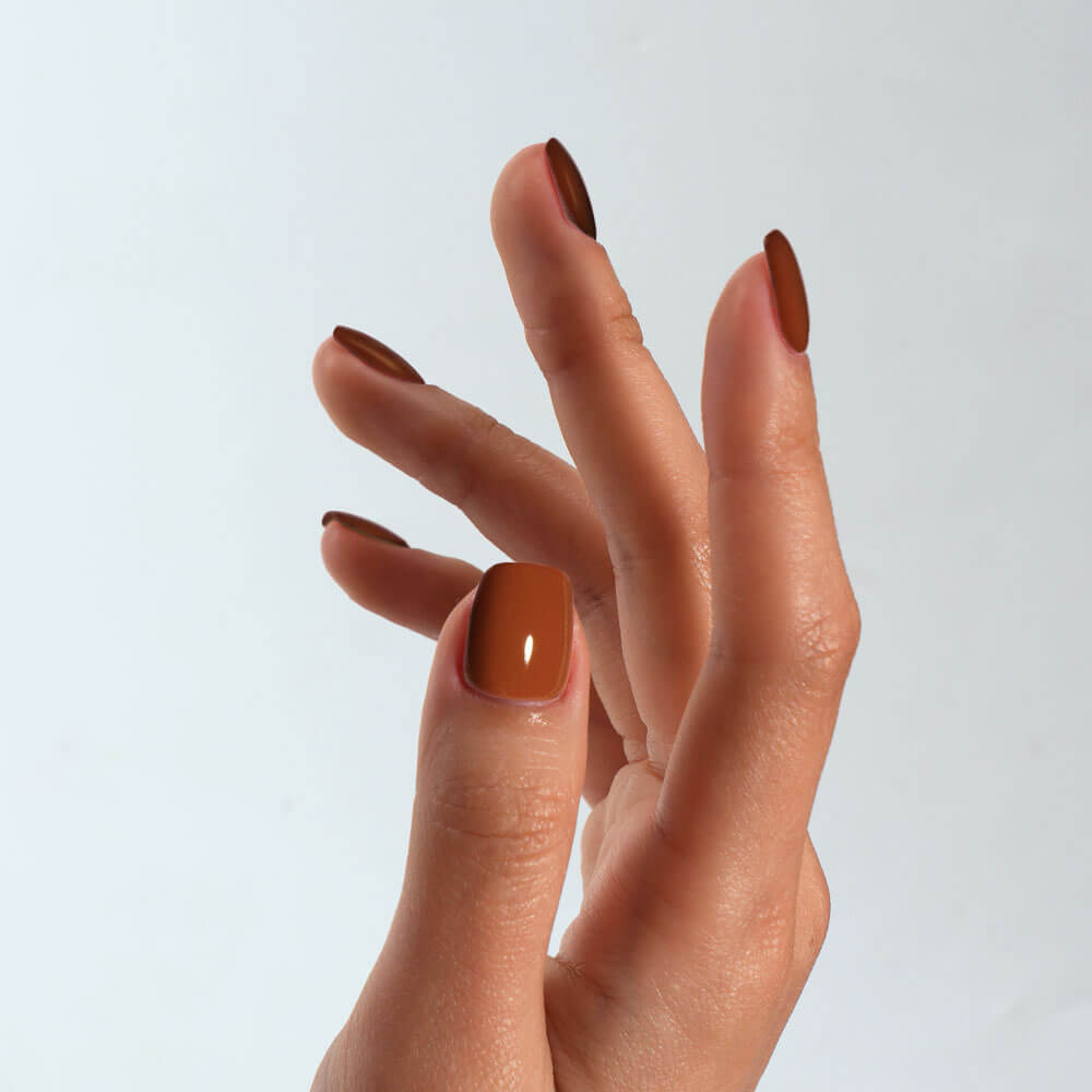 Glossy Medium Brown Warm Undertone Nails — Caramel Nails