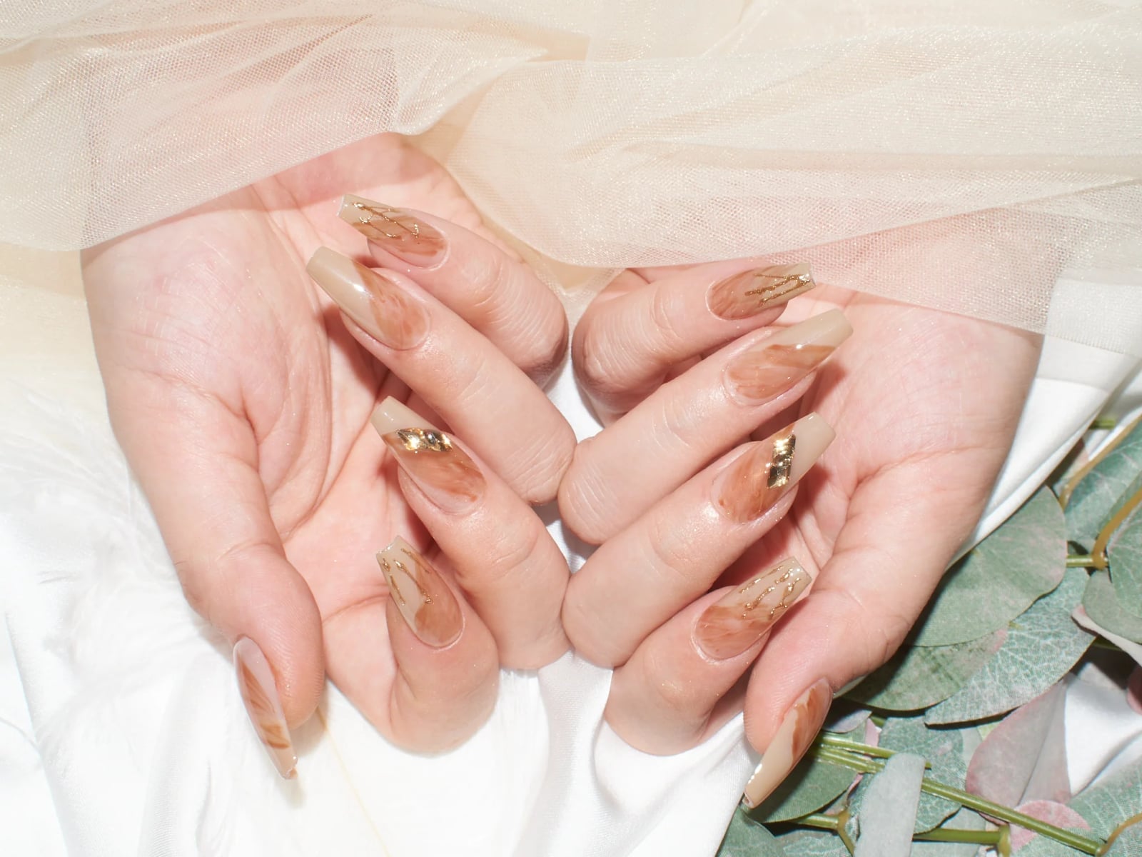 Long Square Glossy Marbled Caramel Gold Nails — Caramel Nails