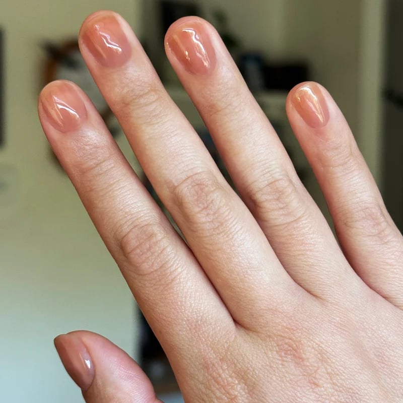 Short Soft Square Sheer Glossy Caramel Nails