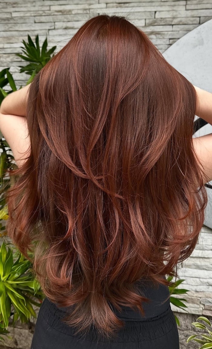 Mid-Back Long Layers With Auburn Highlights — Chestnut Red Hair