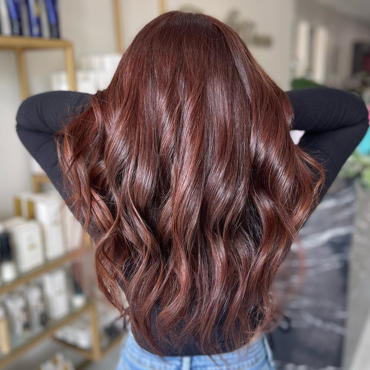 Mid-Back Long Layers With Red Undertones, Wavy — Chestnut Red Hair