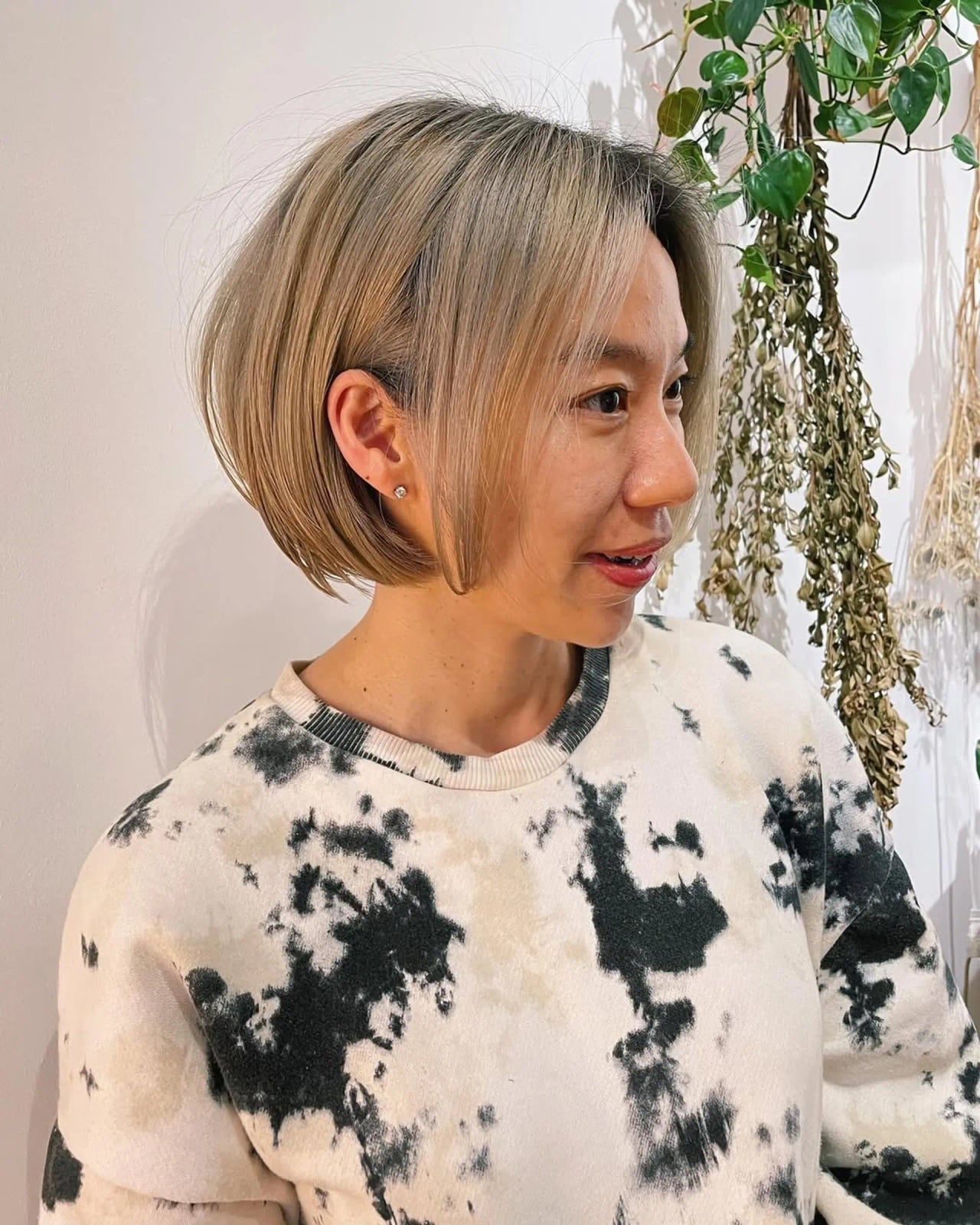 Ash Blonde Bob Face Framing Layers, Straight Ash Blonde Bob Face Framing Layers, Straight — Chin Length Bob