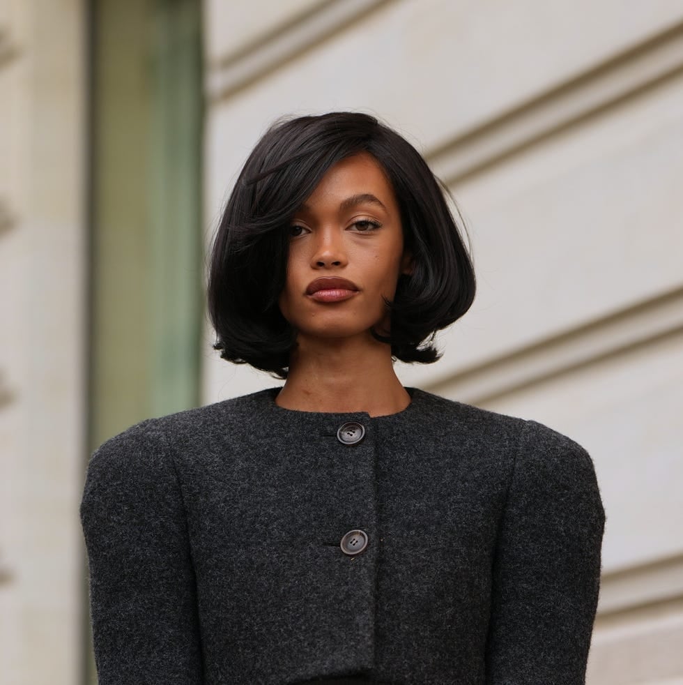 Smooth Chin Bob With Curtain Bangs Smooth Chin Bob With Curtain Bangs — Chin Length Bob