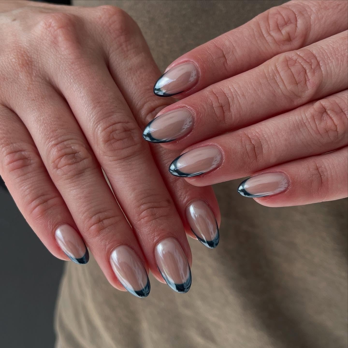Dark Blue Chrome French Tip Short Oval Nails Dark Blue Chrome French Tip Short Oval Nails — Chrome Nails