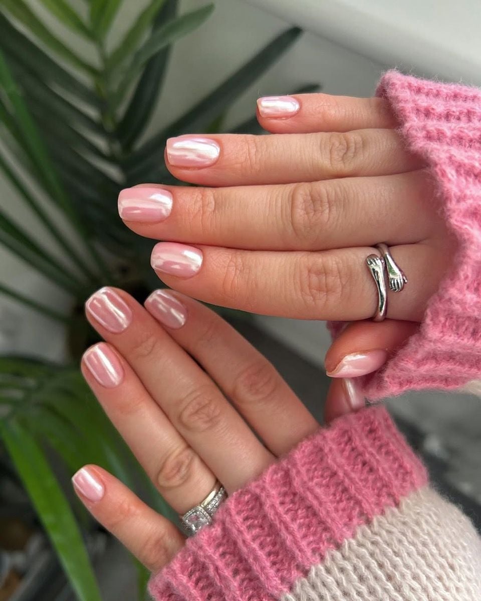 Pale Pink Chrome Short Square Nails Pale Pink Chrome Short Square Nails — Chrome Nails