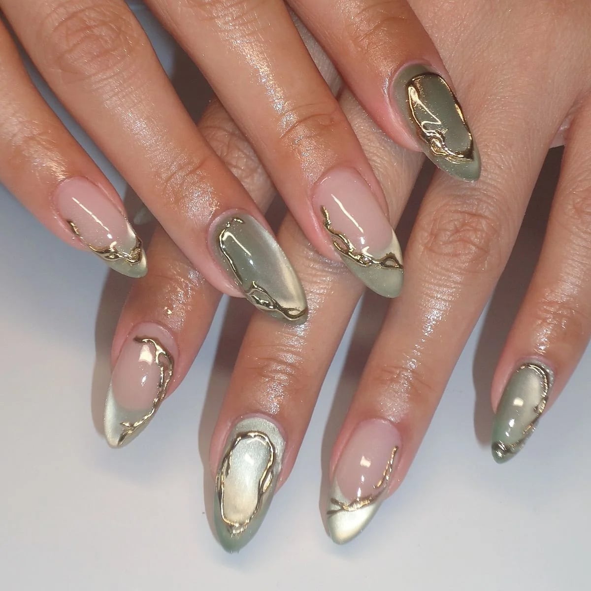 Gold Chrome Nail Powder Gold Chrome Nail Powder — Chrome Nails