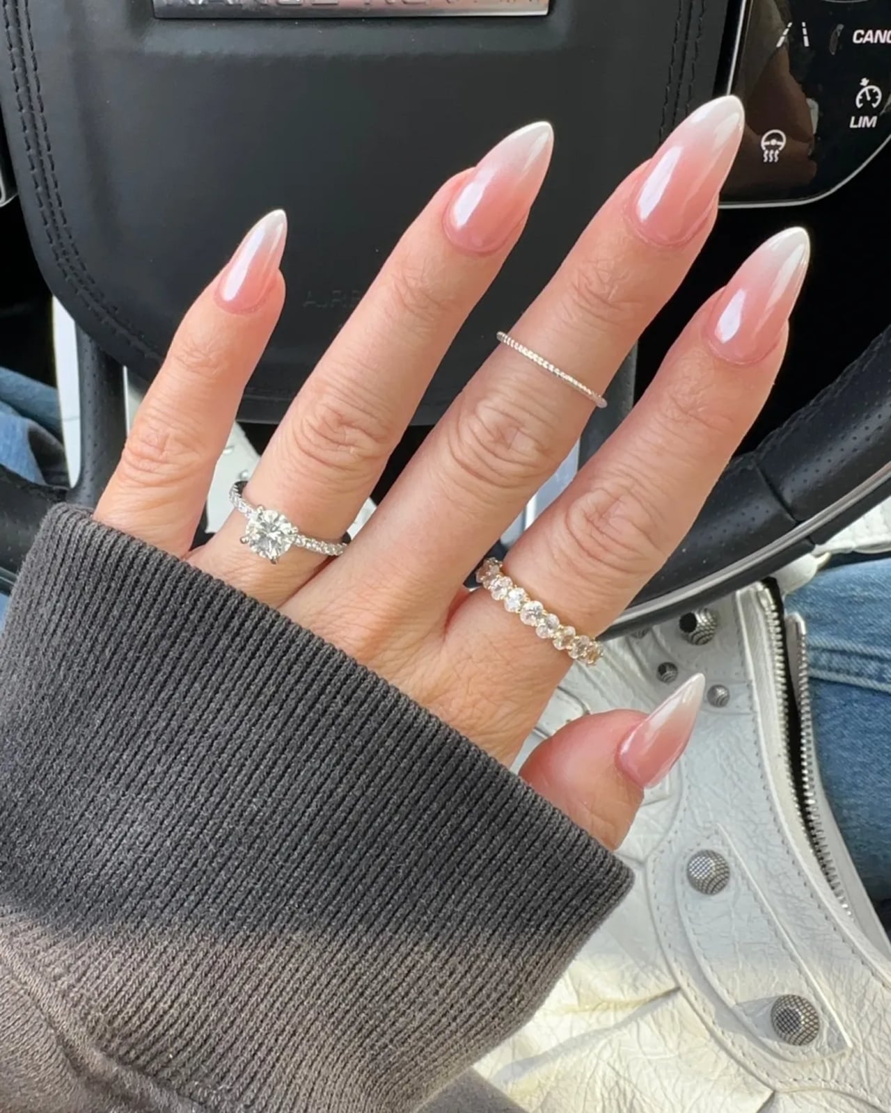 30+ Nail Ideas – Classy clean chic