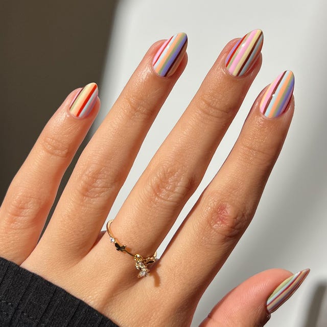 Medium Almond Pastel Stripe Nails Medium Almond Pastel Stripe Nails — College Nails