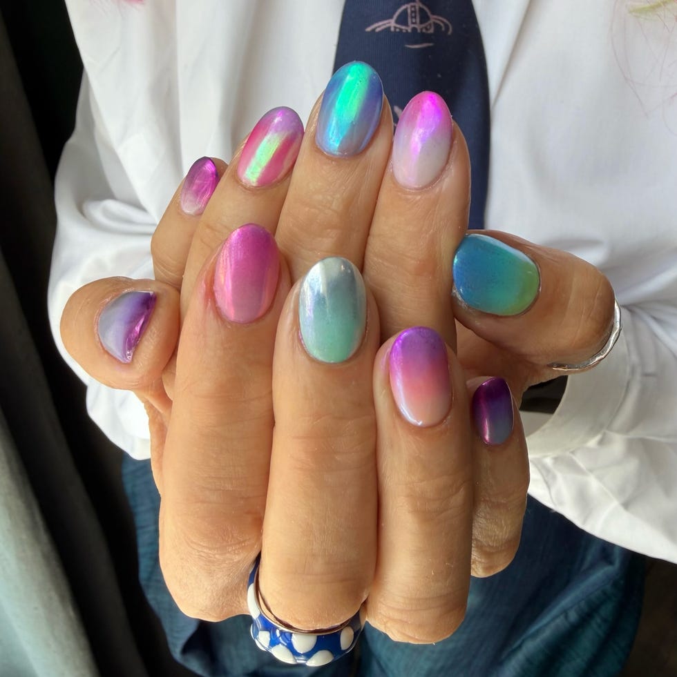 Minimalist Bow Art Nude Medium Almond Nails Minimalist Bow Art Nude Medium Almond Nails — Concert Nails