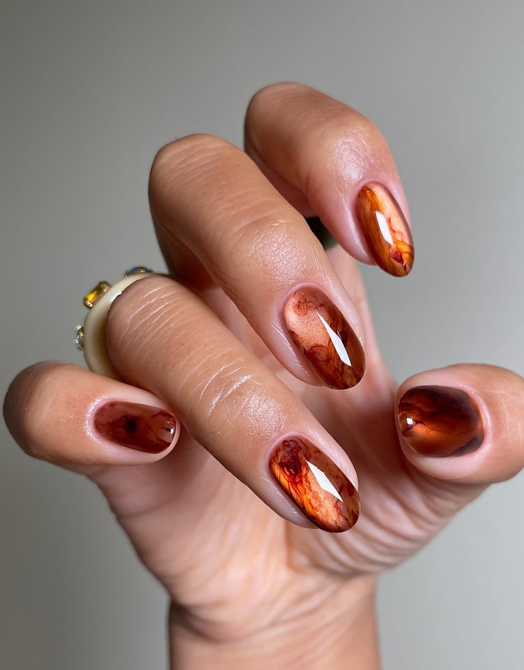 Short Oval Marbled Brown Amber Copper — Copper Nails