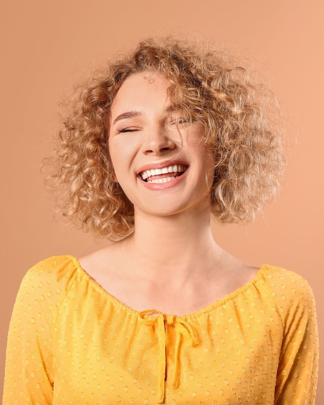 Chin Length Blonde Curly Bob Defined Curls Chin Length Blonde Curly Bob Defined Curls