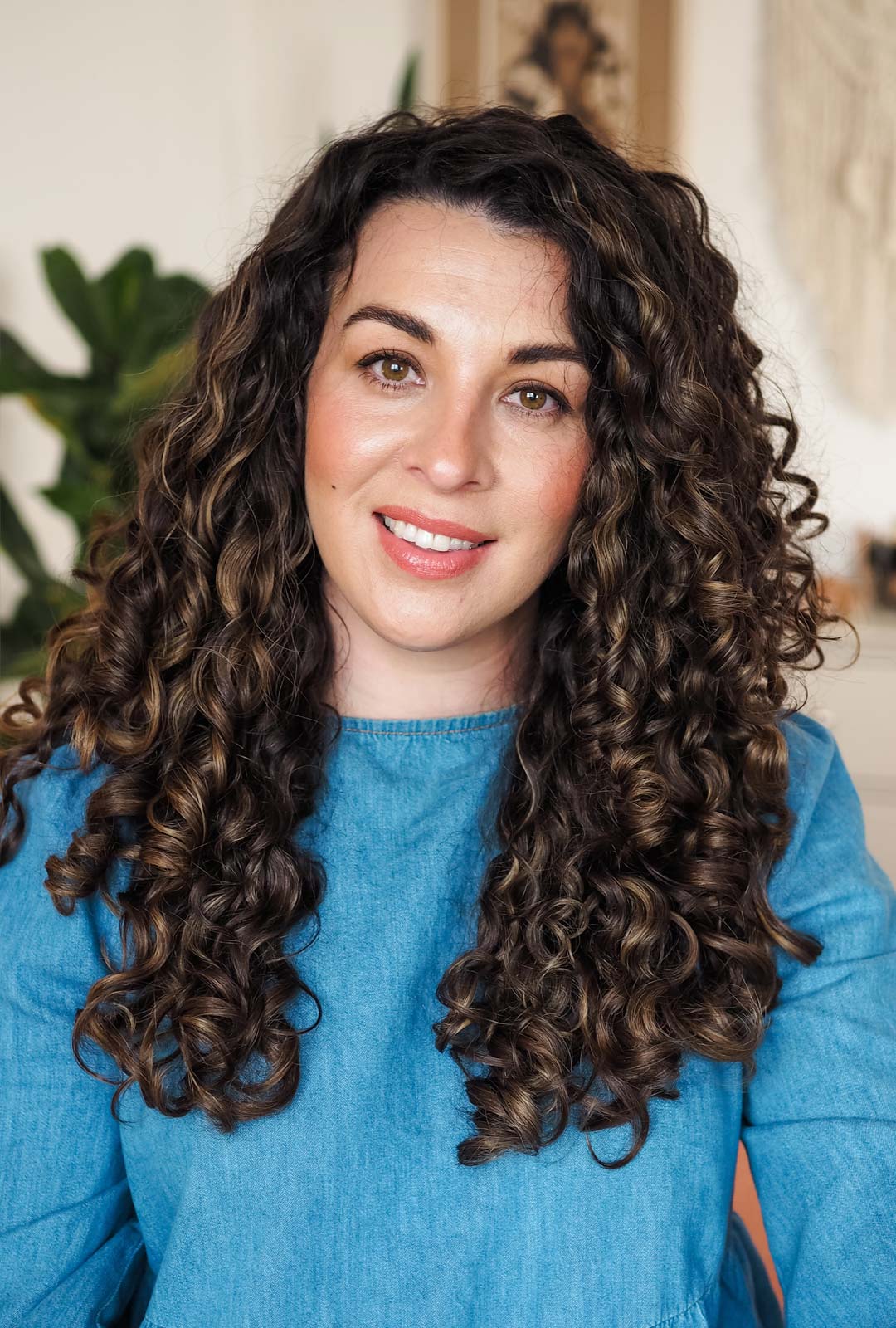Collarbone Layers With Curtain Bangs Collarbone Layers With Curtain Bangs — Curly Haircuts