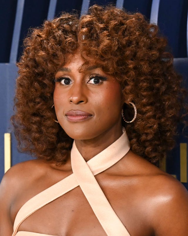 Collarbone Layered Hair In Auburn Collarbone Layered Hair In Auburn — Curly Haircuts