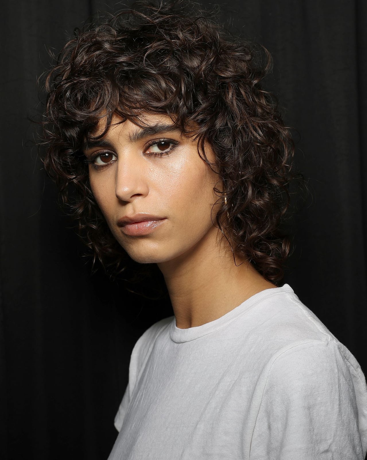 Collarbone Dark Brown Wolf Cut With Face-Framing Layers — Curly Wolf Cut
