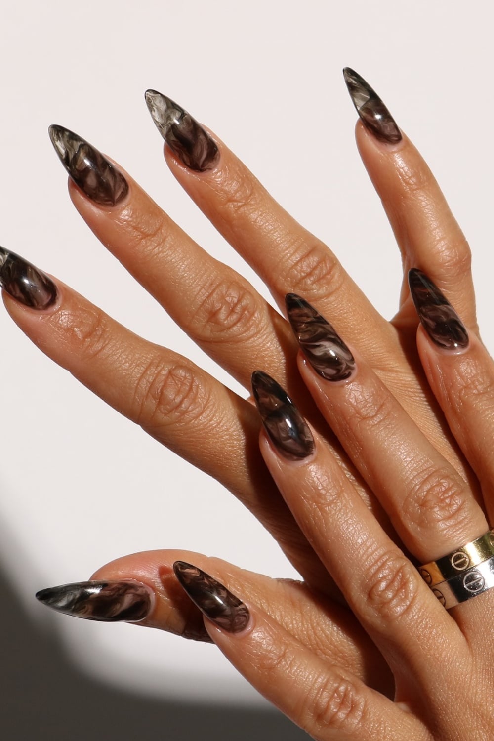 Long Stiletto Smoky Effect Matte and Glossy Nails — Dark Nails