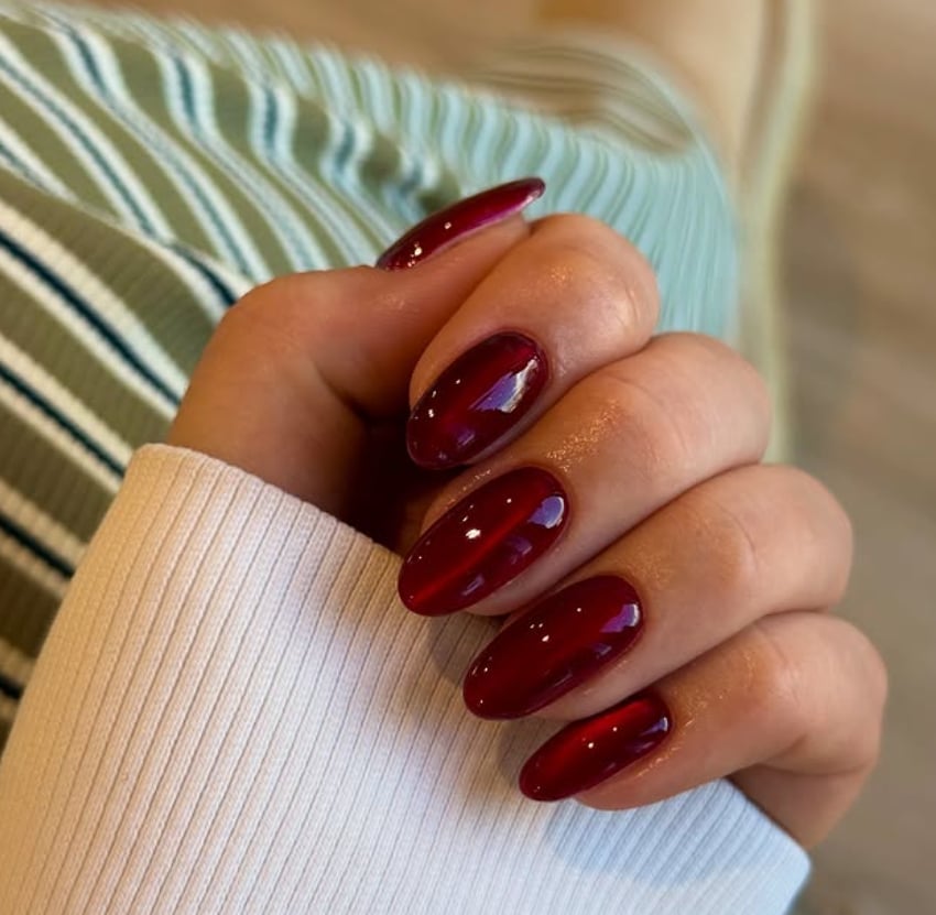 Dark Red Brown Undertone Cat Eye Almond Nails — Dark Red Nails