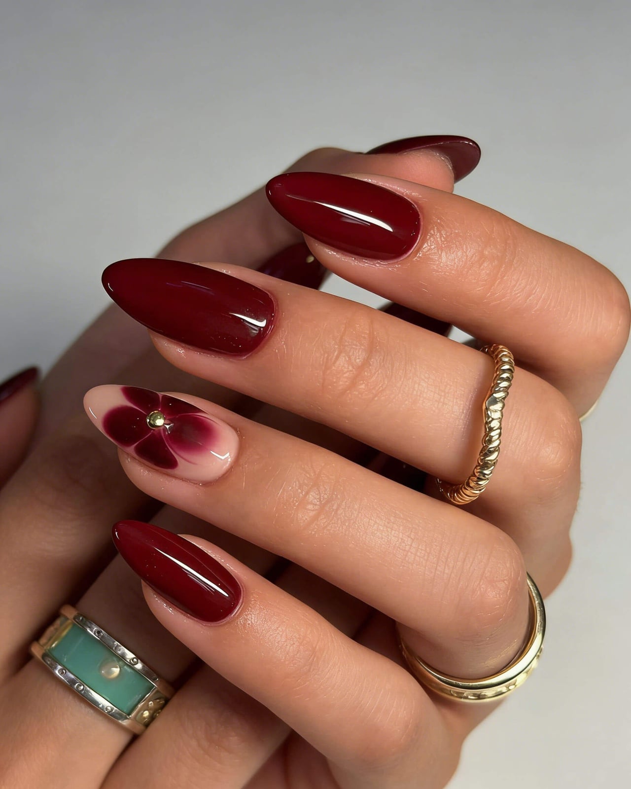Short Almond Dark Red Flower Accent Nail — Dark Red Nails