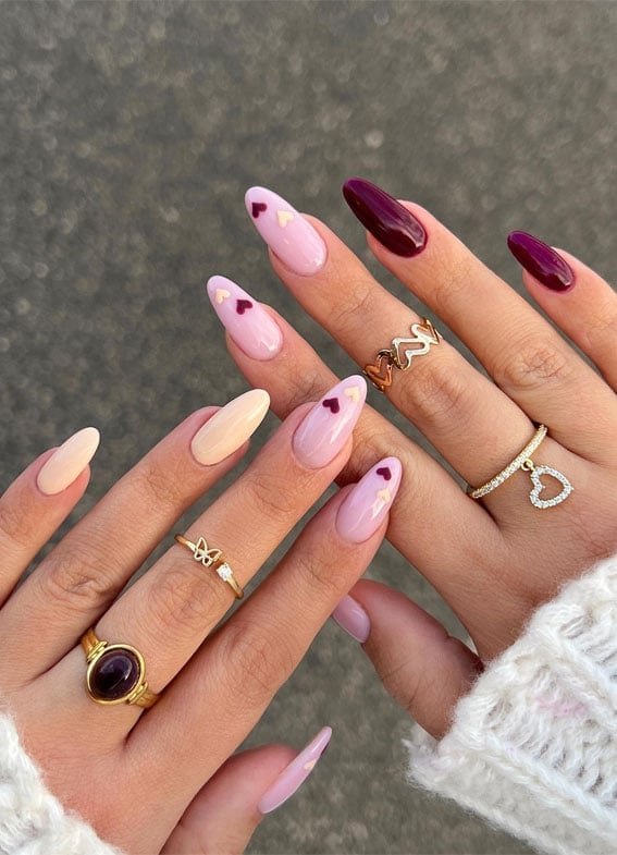 Medium-Long Almond Gold Heart Accent Nails Medium-Long Almond Gold Heart Accent Nails — Date Night Nails