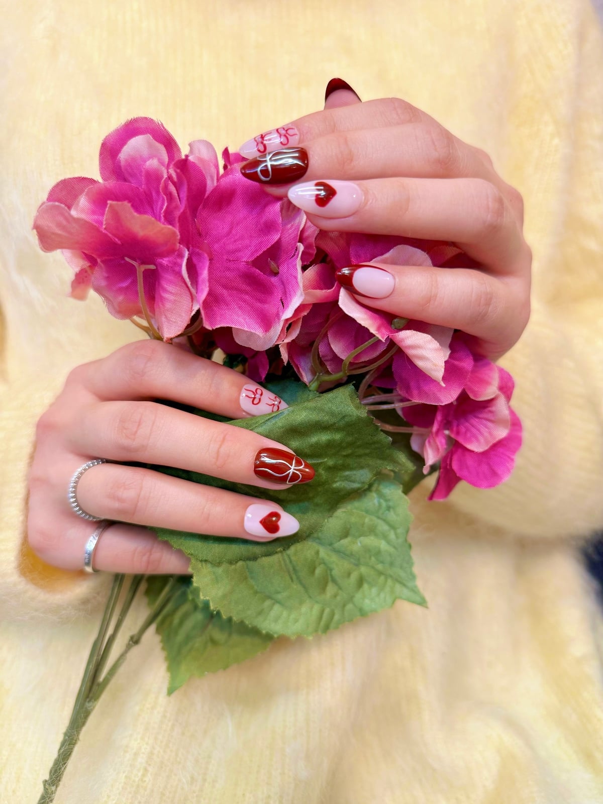 Short-Medium Oval Pink Red Heart Bow Nails Short-Medium Oval Pink Red Heart Bow Nails — Date Night Nails
