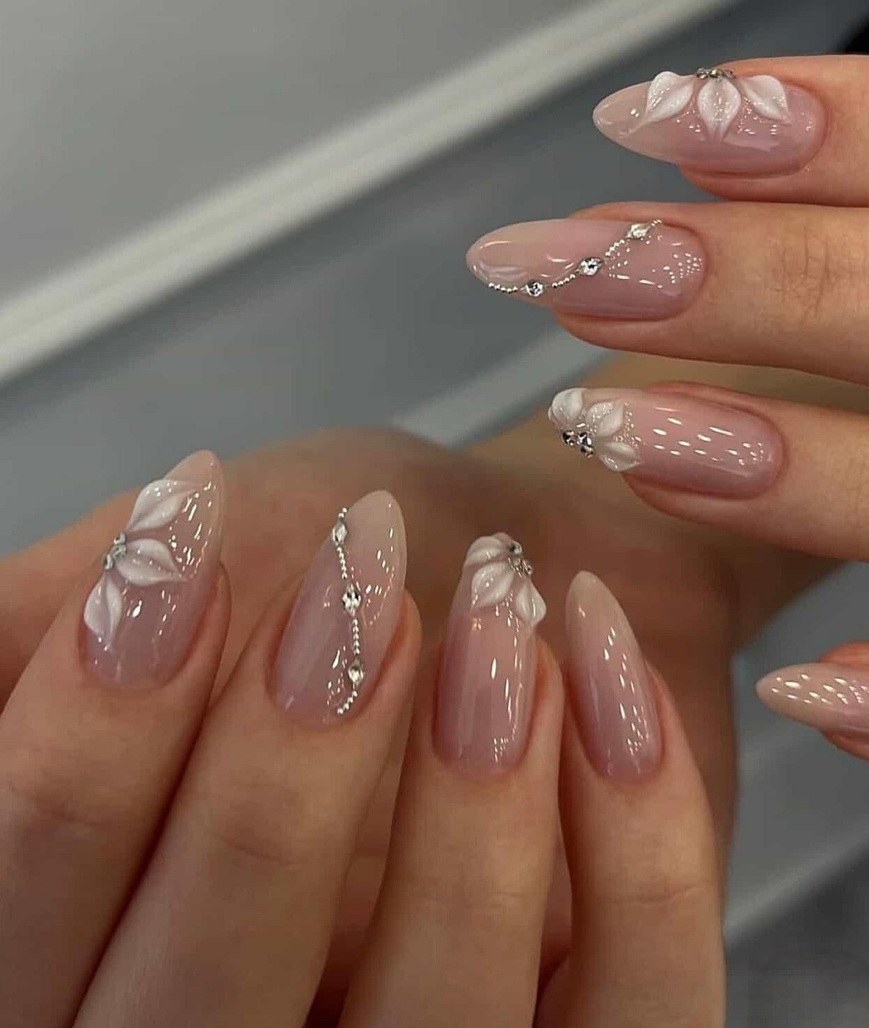 Deep Red Cat-Eye Long Pointed Nails, 3d Flowers On Accent Nails Deep Red Cat-Eye Long Pointed Nails, 3d Flowers On Accent Nails — Date Night Nails