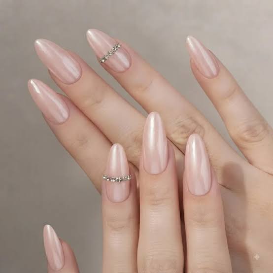 Medium-Long Almond Pink Floral Rhinestone Nails Medium-Long Almond Pink Floral Rhinestone Nails — Date Night Nails