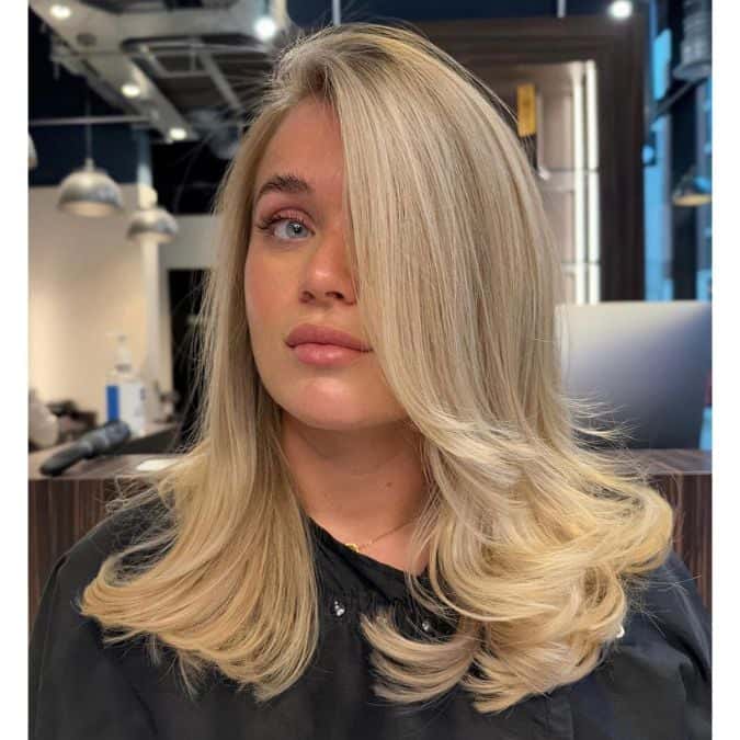 Collarbone Layered Bob With Curtain Bangs — Dimensional Blonde