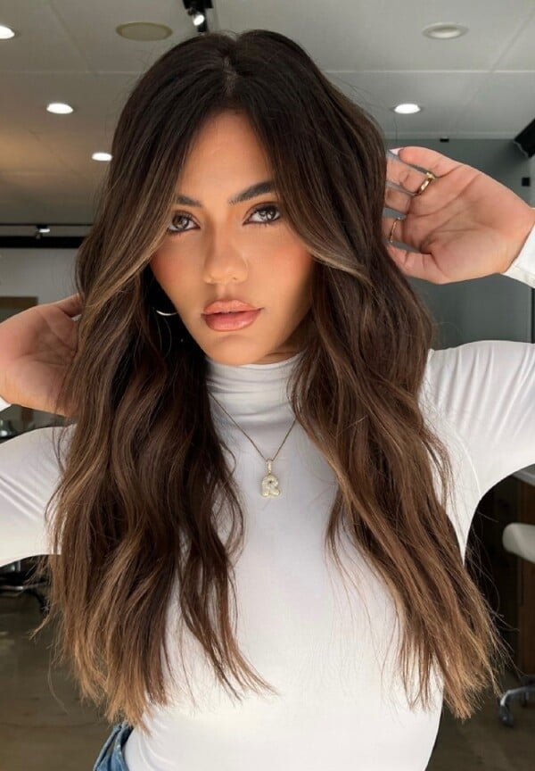 Long Mocha Mousse Hair with Soft Waves – Dimensional Brunette