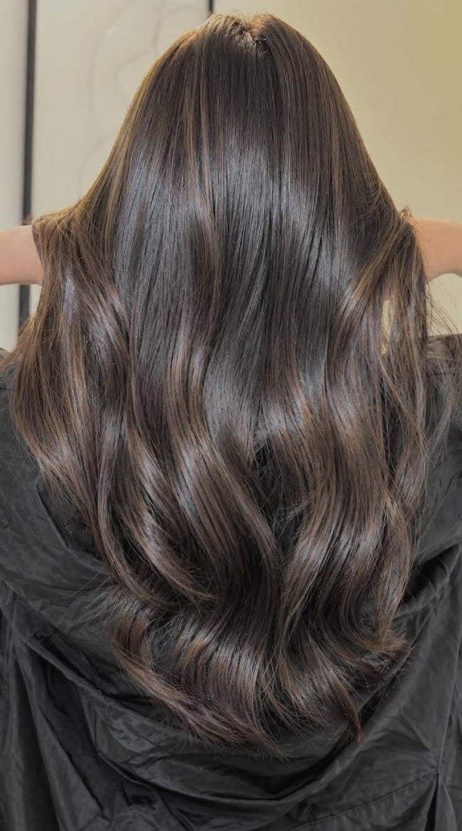 Dark Brown With Lighter Brown Highlights Loose Waves — Dimensional Brunette