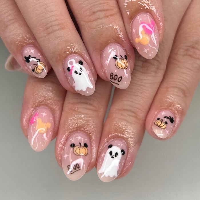 Medium Oval Nude Halloween Disney Characters Medium Oval Nude Halloween Disney Characters — Disney Nails