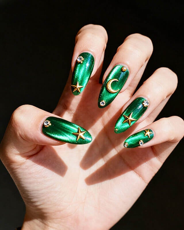 Long Almond Emerald Cat Eye With Gold Stars — Emerald Nails
