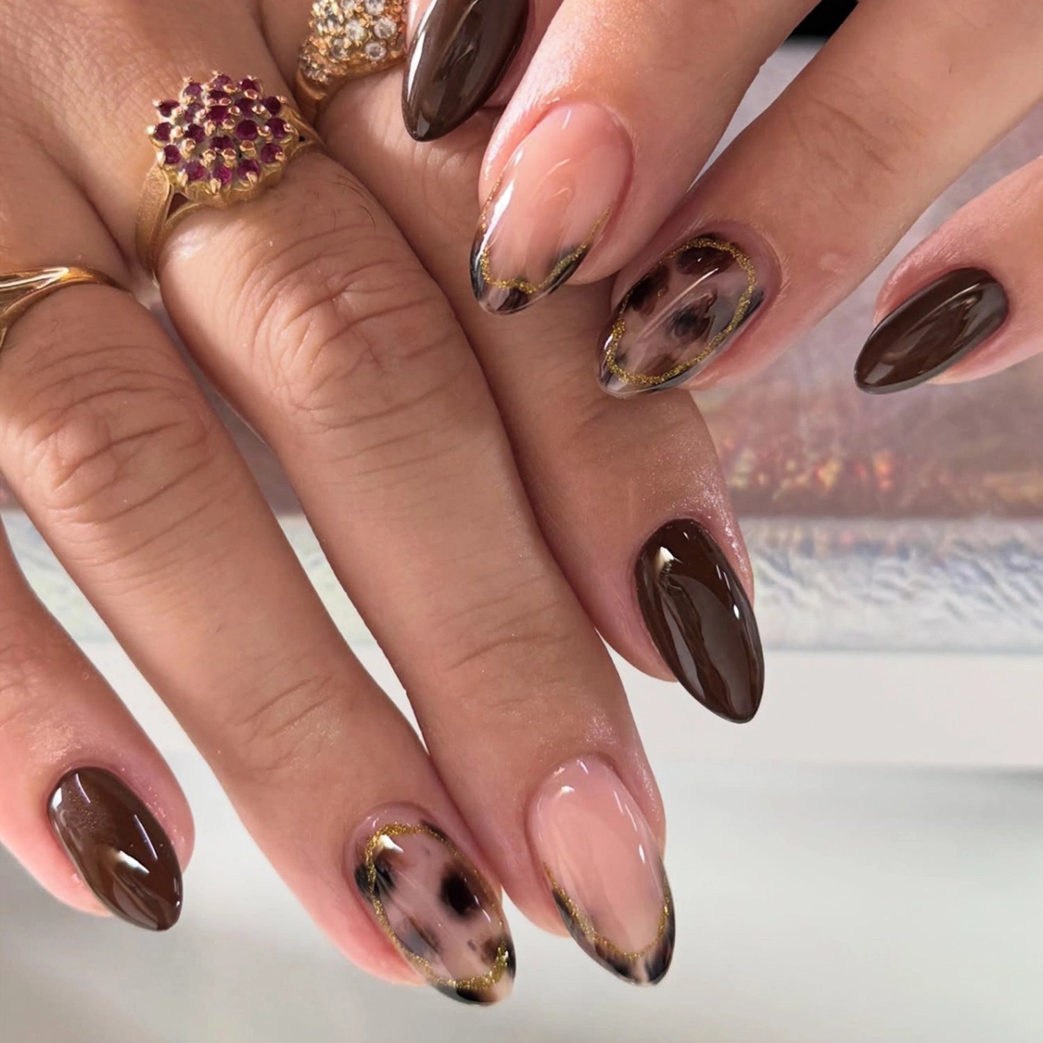 Deep Brown Tortoiseshell Oval Nails Deep Brown Tortoiseshell Oval Nails — Espresso Nails