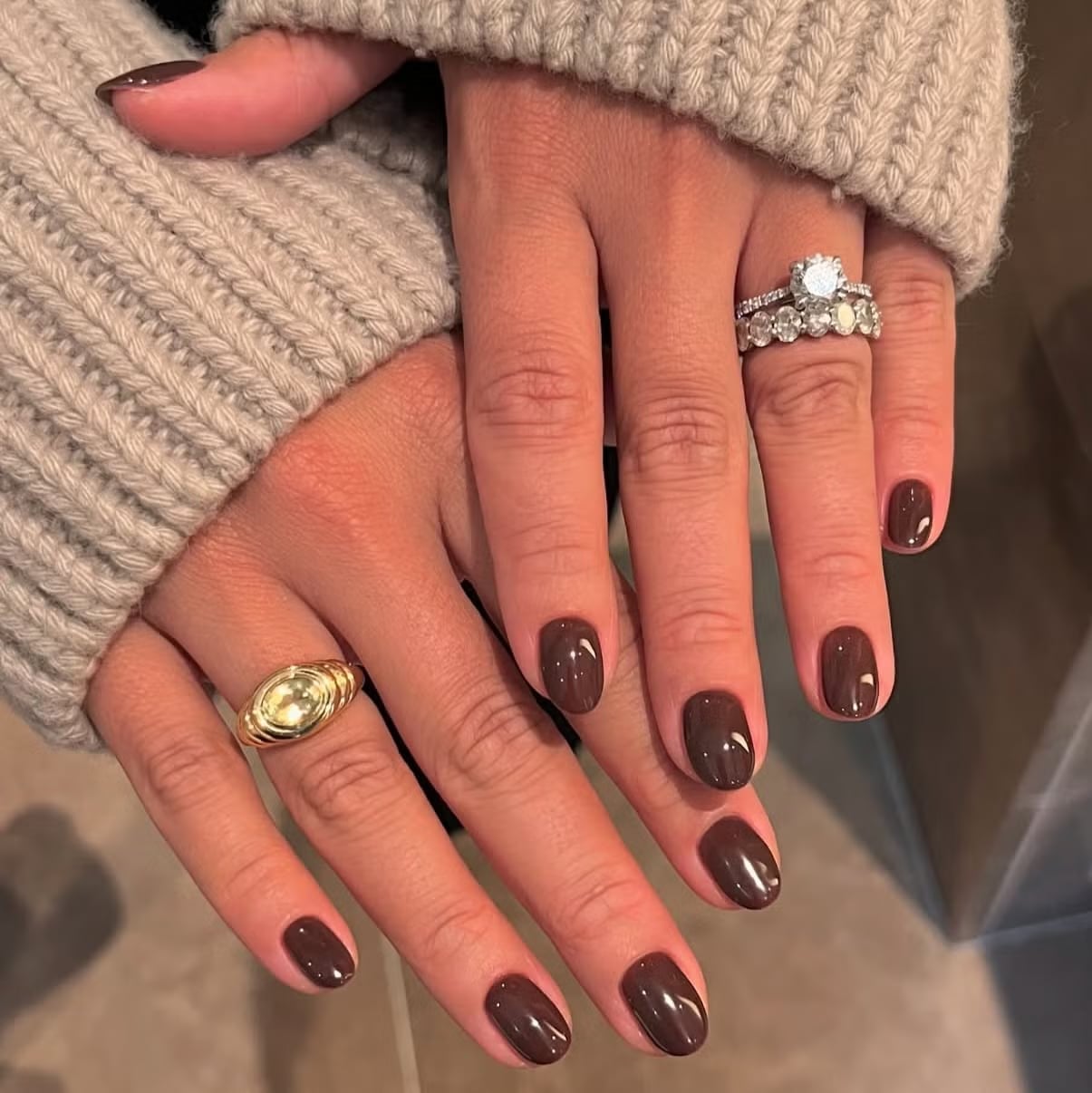 Deep Glossy Dark Brown Medium Oval Nails Deep Glossy Dark Brown Medium Oval Nails — Espresso Nails