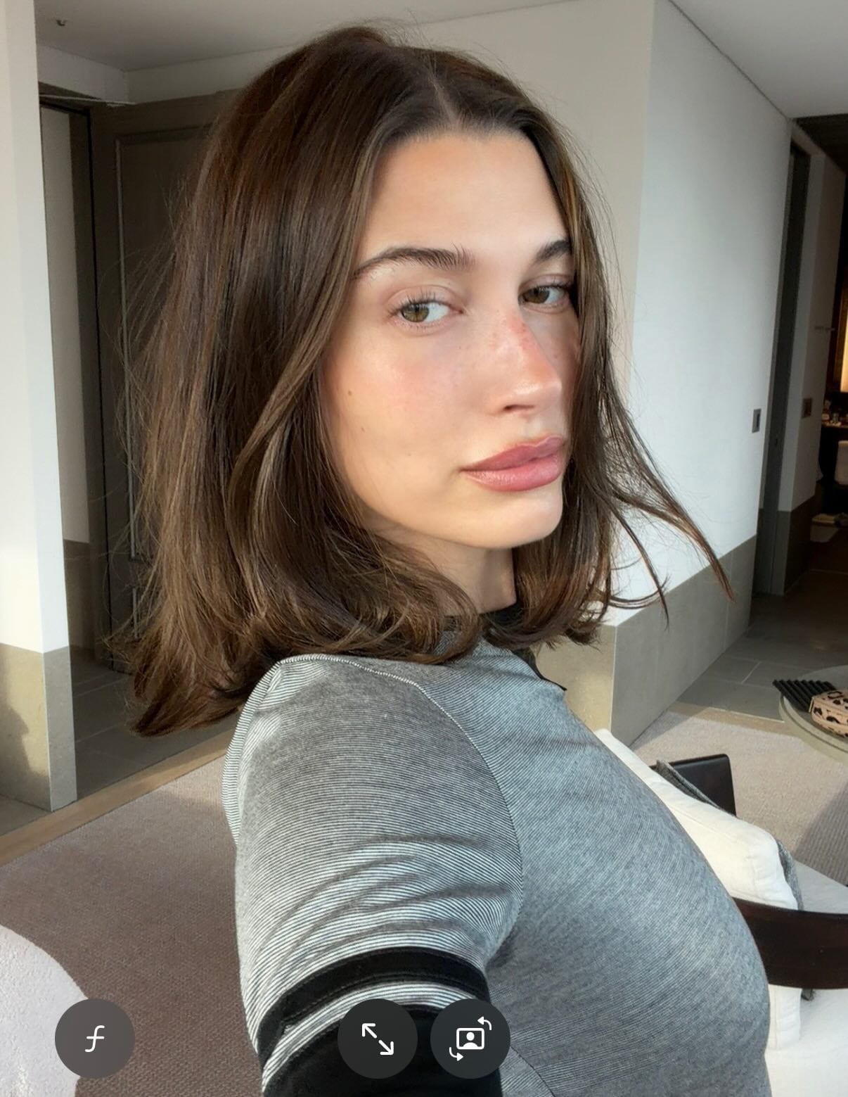 Collarbone Dark Brown With Lighter Brown Balayage, Close-Up Take Collarbone Dark Brown With Lighter Brown Balayage, Close-Up Take — Expensive Brunette
