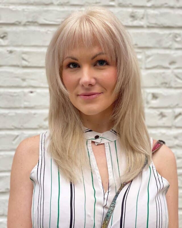 Collarbone Shag With Ash Blonde Curtain Bangs, Wavy — Face Framing Bangs